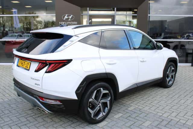 Hyundai Tucson (2023) thumbnail 2