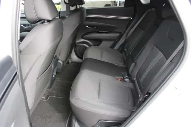 Hyundai Tucson (2023) thumbnail 13