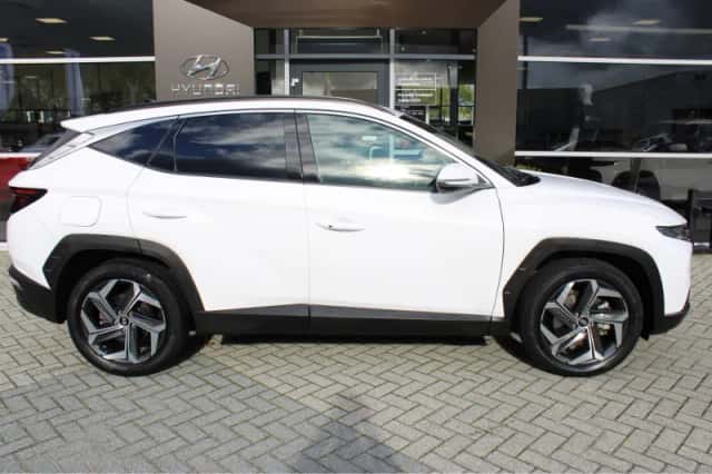 Hyundai Tucson (2023) thumbnail 4