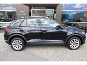 Volkswagen T-Roc (2020) thumbnail 4