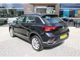 Volkswagen T-Roc (2020) thumbnail 5