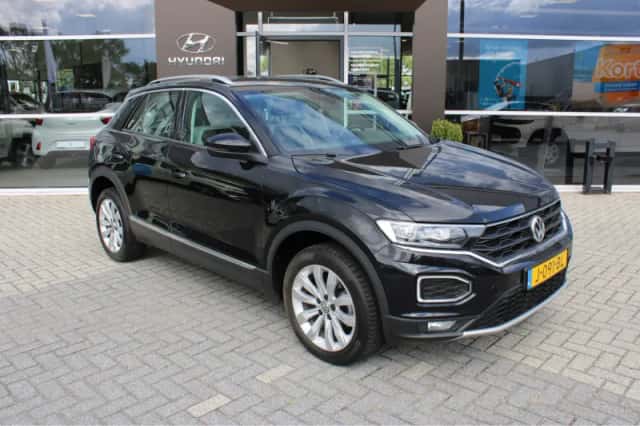 Volkswagen T-Roc (2020) thumbnail 6