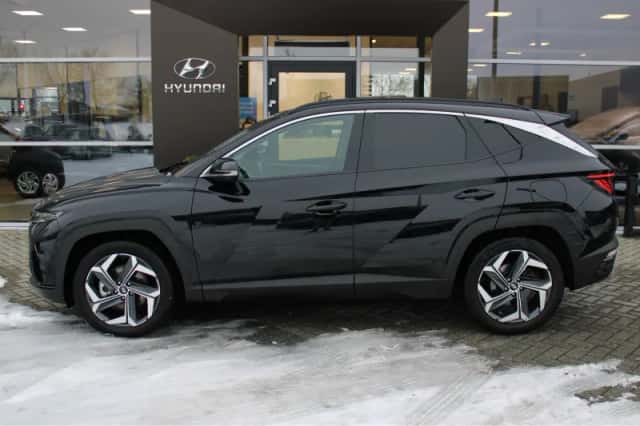Hyundai Tucson (2024) thumbnail 3
