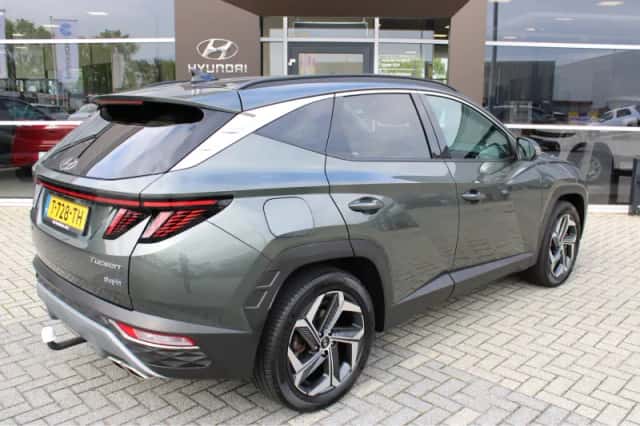 Hyundai Tucson (2023) thumbnail 2