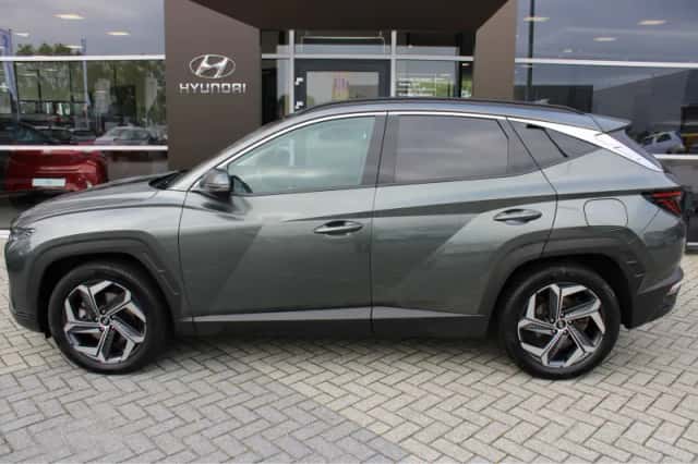 Hyundai Tucson (2023) thumbnail 3