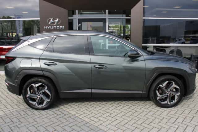 Hyundai Tucson (2023) thumbnail 4