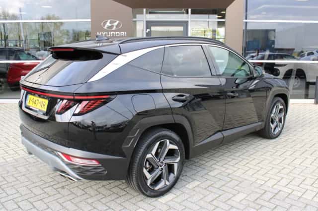 Hyundai Tucson (2024) thumbnail 2