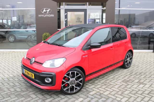 Volkswagen Up! (2023) thumbnail 1