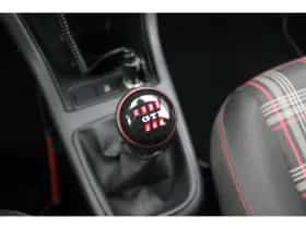 Volkswagen Up! (2023) thumbnail 20