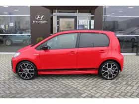 Volkswagen Up! (2023) thumbnail 3