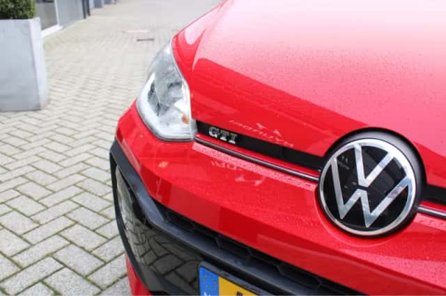 Volkswagen Up! (2023) thumbnail 8