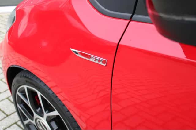 Volkswagen Up! (2023) thumbnail 9