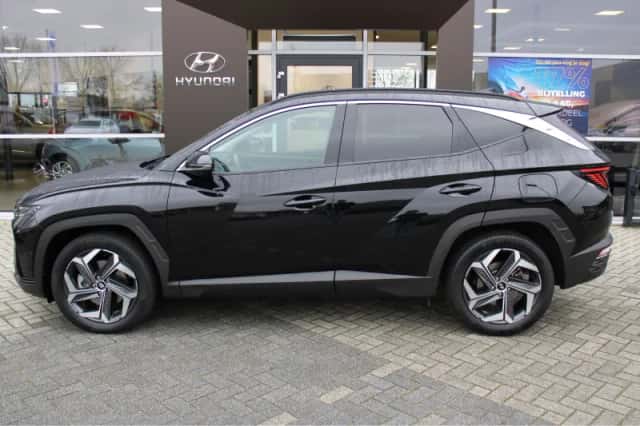 Hyundai Tucson (2024) thumbnail 3