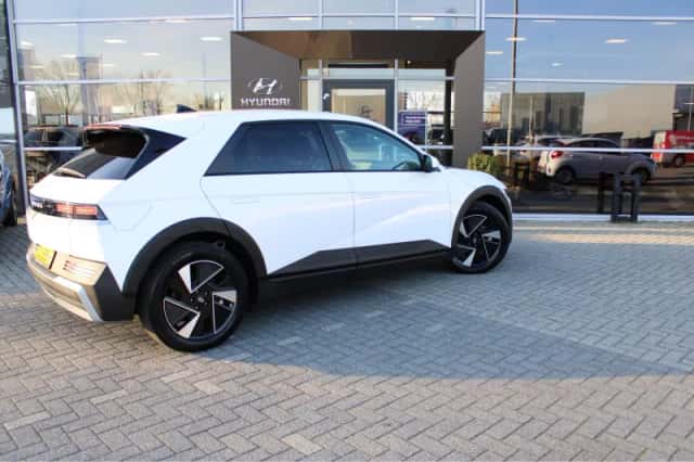 Hyundai Ioniq 5 (2025) thumbnail 2