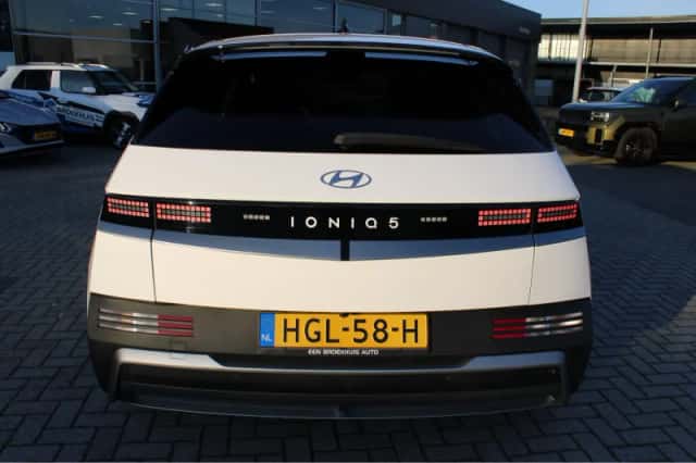Hyundai Ioniq 5 (2025) thumbnail 44