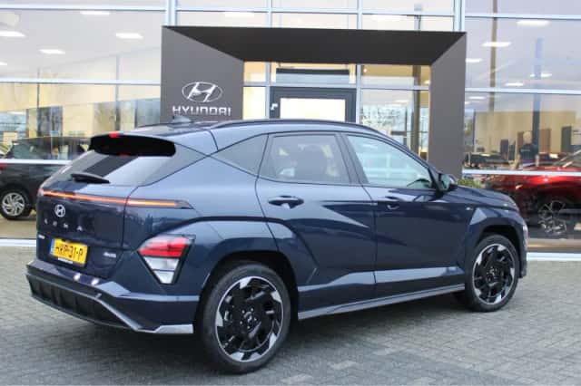 Hyundai Kona Electric (2025) thumbnail 2