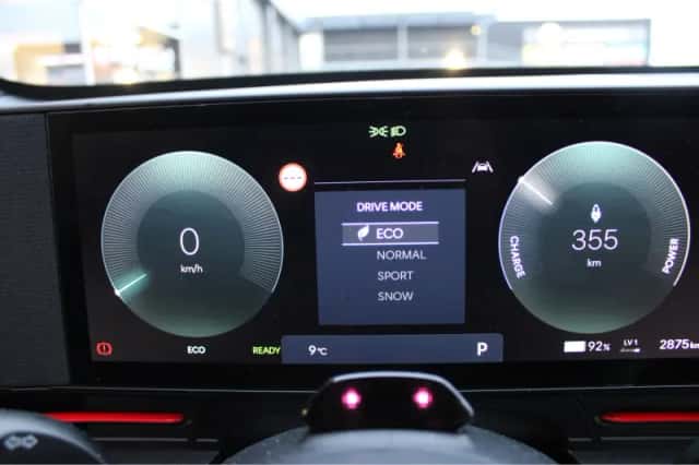 Hyundai Kona Electric (2025) thumbnail 15