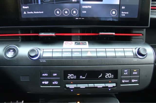 Hyundai Kona Electric (2025) thumbnail 17