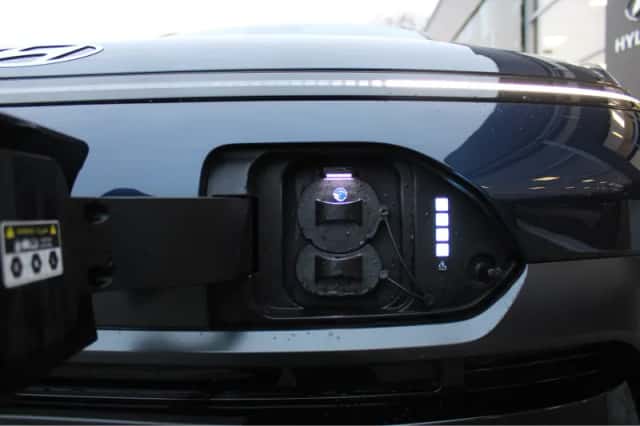 Hyundai Kona Electric (2025) thumbnail 6