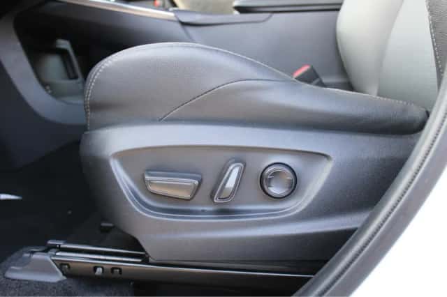 Subaru Solterra (2023) thumbnail 11