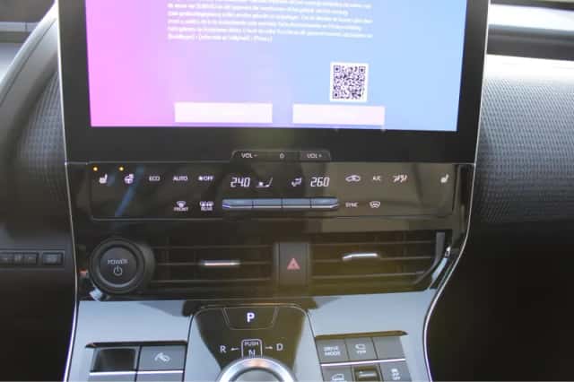 Subaru Solterra (2023) thumbnail 18