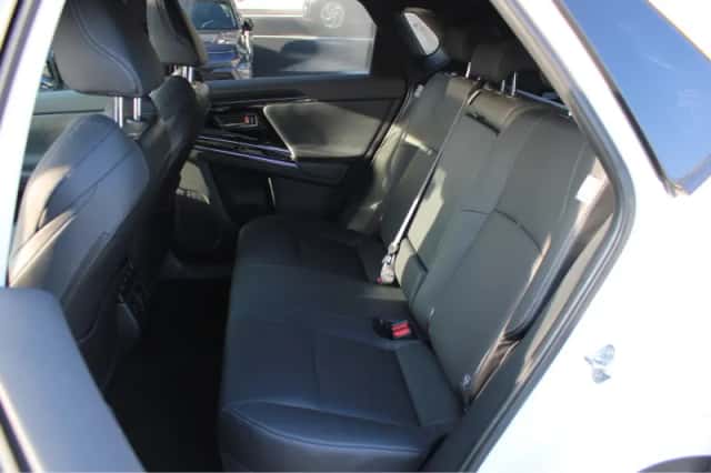 Subaru Solterra (2023) thumbnail 22