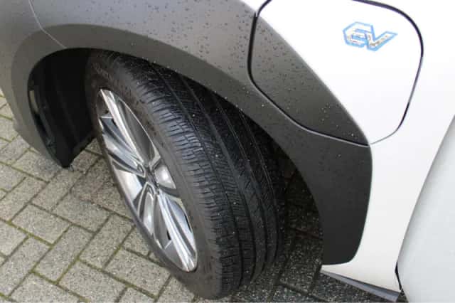 Subaru Solterra (2023) thumbnail 5
