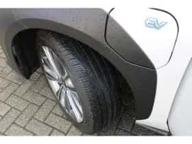 Subaru Solterra (2023) thumbnail 5