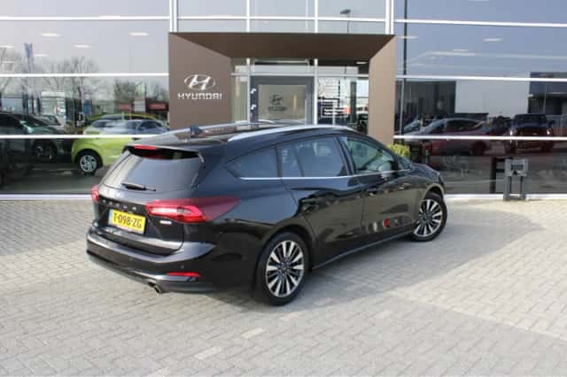 Ford Focus (2023) thumbnail 2