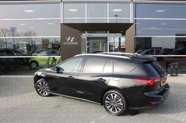 Ford Focus (2023) thumbnail 5