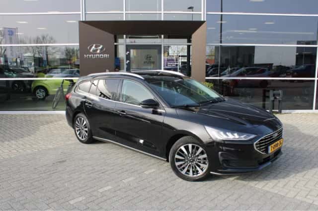 Ford Focus (2023) thumbnail 6