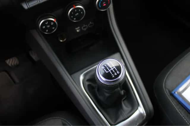 Renault Captur (2023) thumbnail 14