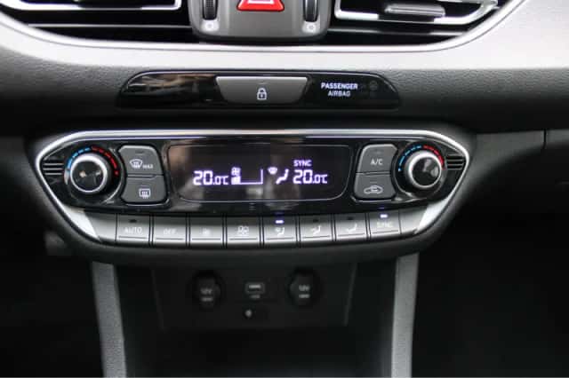 Hyundai i30 (2022) thumbnail 17