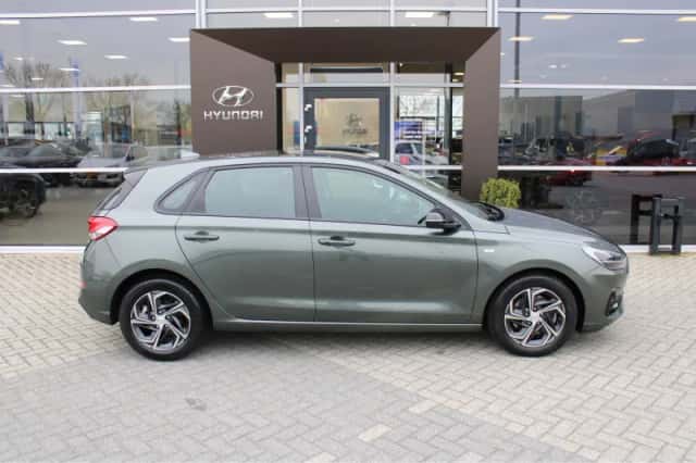 Hyundai i30 (2022) thumbnail 18