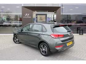 Hyundai i30 (2022) thumbnail 4
