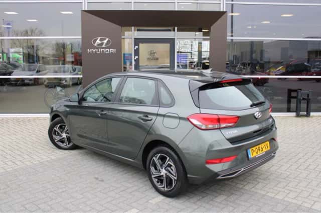 Hyundai i30 (2022) thumbnail 4