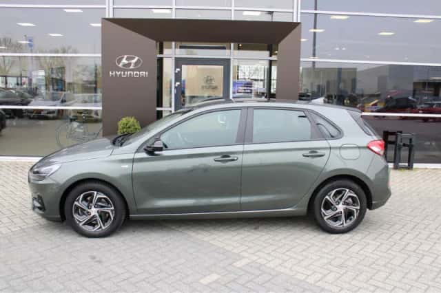 Hyundai i30 (2022) thumbnail 5