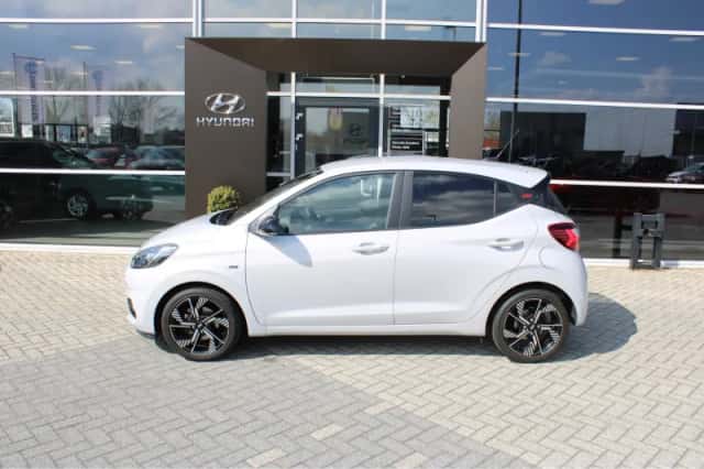 Hyundai i10 (2023) thumbnail 4