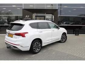 Hyundai Santa Fe (2022) thumbnail 2