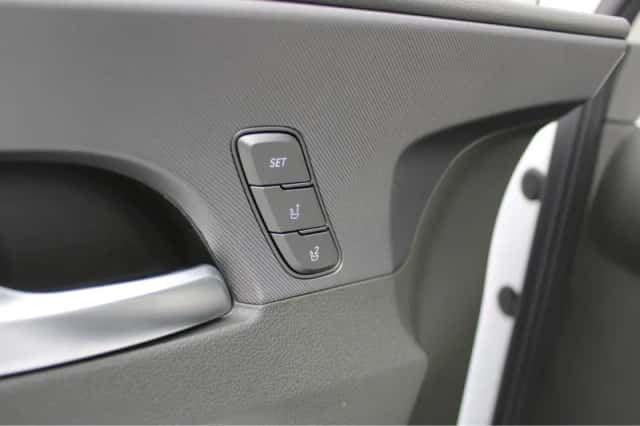 Hyundai Santa Fe (2022) thumbnail 12