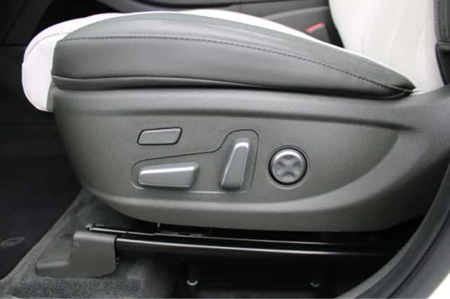 Hyundai Santa Fe (2022) thumbnail 13
