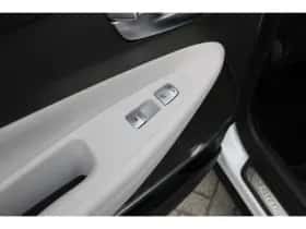 Hyundai Santa Fe (2022) thumbnail 17