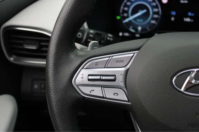 Hyundai Santa Fe (2022) thumbnail 21