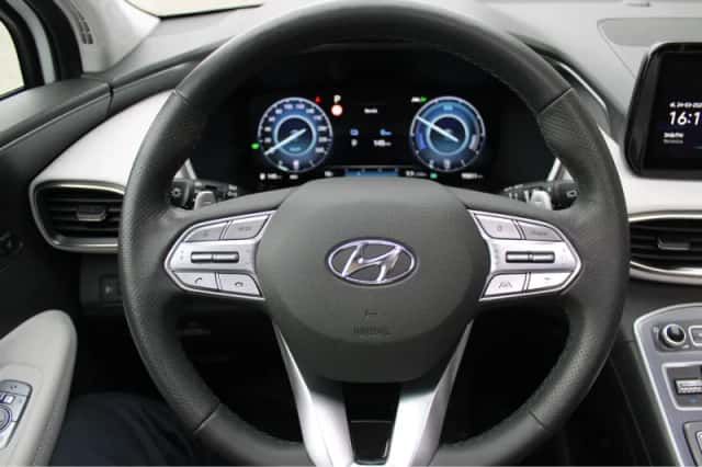 Hyundai Santa Fe (2022) thumbnail 23