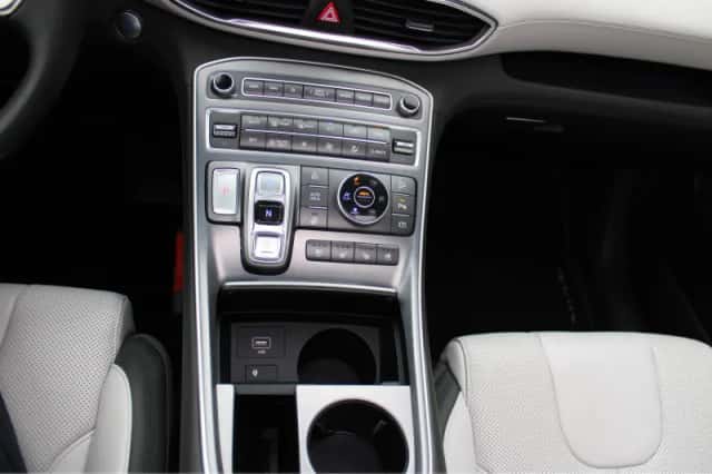 Hyundai Santa Fe (2022) thumbnail 28
