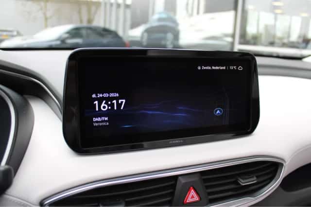 Hyundai Santa Fe (2022) thumbnail 31