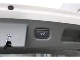 Hyundai Santa Fe (2022) thumbnail 37