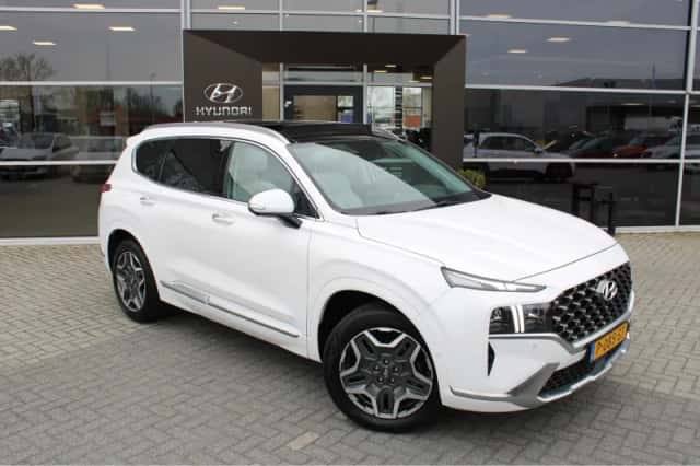 Hyundai Santa Fe (2022) thumbnail 6