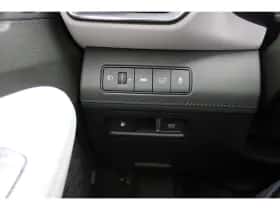 Hyundai Santa Fe (2022) thumbnail 9