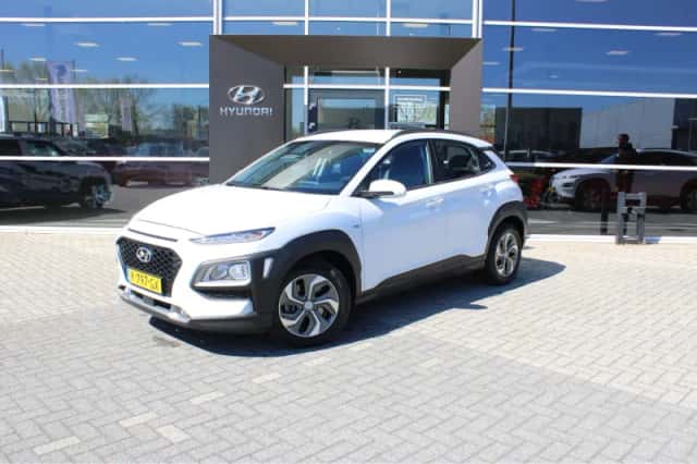 Hyundai Kona (2021) thumbnail 1